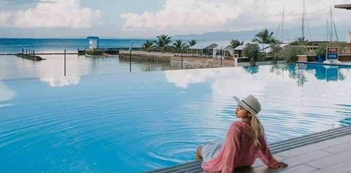 Infinity Pool